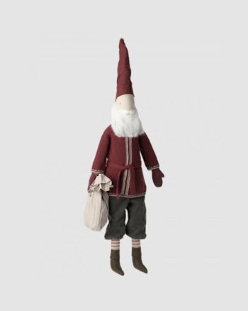 Père Noël Maileg taille large avec pull rouge et sac de cadeaux