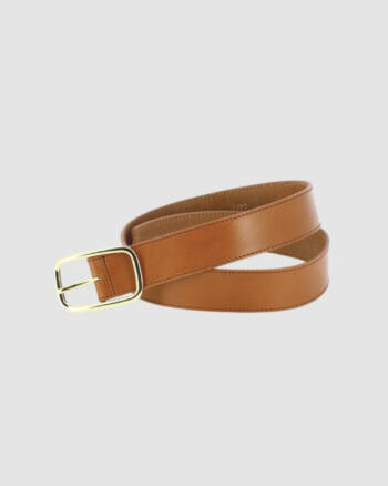 Ceinture en cuir camel avec boucle rectangulaire dorée, modèle La Sabin par Herbert Frère Sœur.