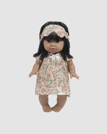 Chemise de nuit Mary Minikane pour poupée Gordis 34 cm, en coton style bohème. Confectionnée en France, vendue sans accessoire.
