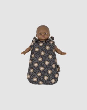 Turbulette à collerette en coton double gaze Minikane, motif Marguerite Réglisse, pour poupée Babies 28 cm. Confection 100 % française.