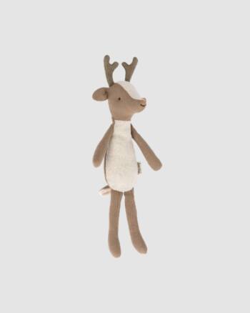 Peluche Cerf Grand-Frère Maileg en tissu doux, debout, vue détourée sur fond blanc – univers Maileg