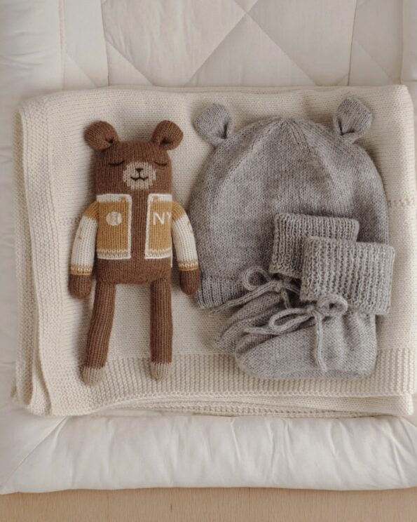 Doudou ourson - Baseball ocre - Main Sauvage – Image 4