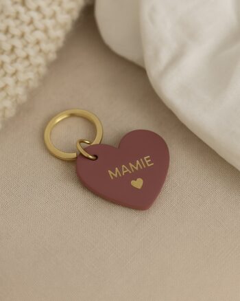 Porte-clés Mamie cuir en forme de cœur rose framboise – idée cadeau grand-mère