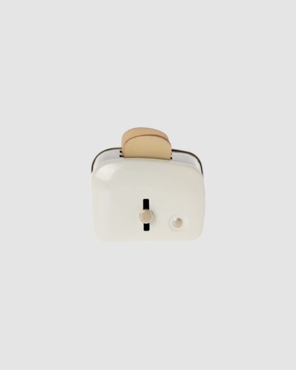 Toaster miniature Maileg blanc avec deux tranches de pain incluses