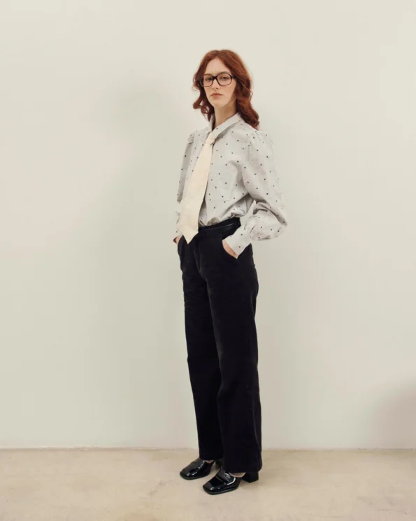 Pantalon en velours côtelé noir coupe droite – Femme – Émile et Ida
