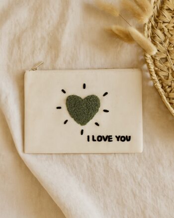 Trousse Cœur I Love You Opjet – Accessoire raffiné et tendance