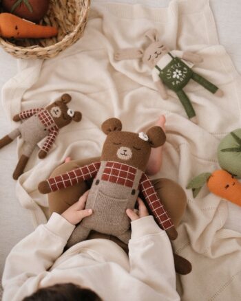 grand doudou ourson Milo Main Sauvage en laine baby alpaga