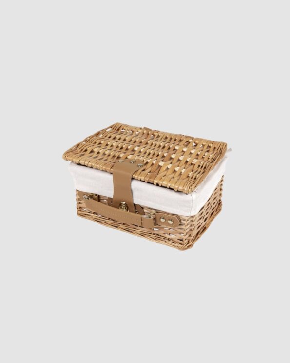 Valise en osier fermée du set de thé en métal forêt Egmont Toys, jouet pour enfants au design rétro