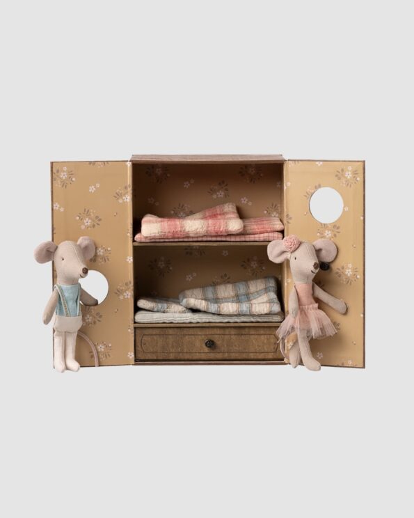 Studio de danse Maileg avec lits superposés et les petites souris Petite Sœur et Petit Frère