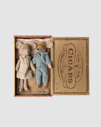 Souris Maman & Papa Maileg dans leur coffret à cigares vintage