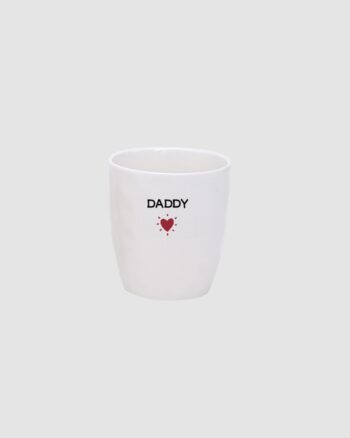 Gobelet Daddy rouge – Opjet Paris en faïence blanche avec cœur rouge, design minimaliste et élégant.