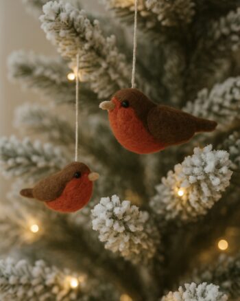 Bird Robin en feutre Gry & Sif – set de deux rouge-gorges décoratifs à suspendre
