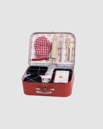 Valise pâtisserie Moulin Roty ouverte – ustensiles et moules visibles