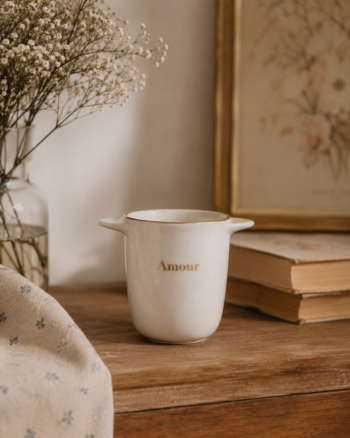 Timbale Amour dorée Maison Roussot dans une ambiance bohème