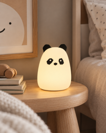 Veilleuse Winston Panda Liewood dans une chambre d’enfant